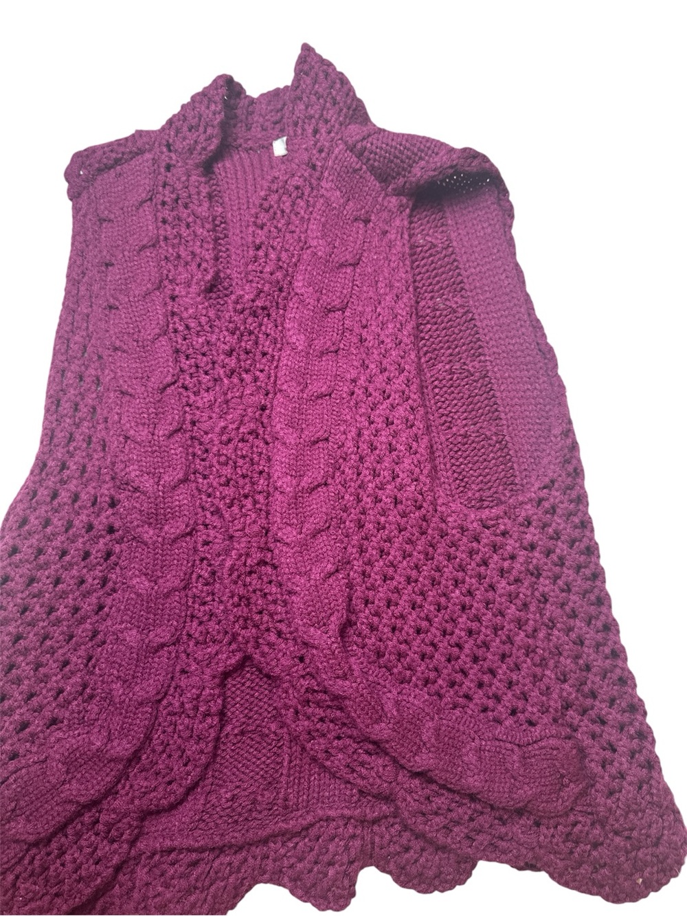 SASSO + SMYTH Sleeveless Cable Knit Vest in Burgundy - Picture 6 of 6